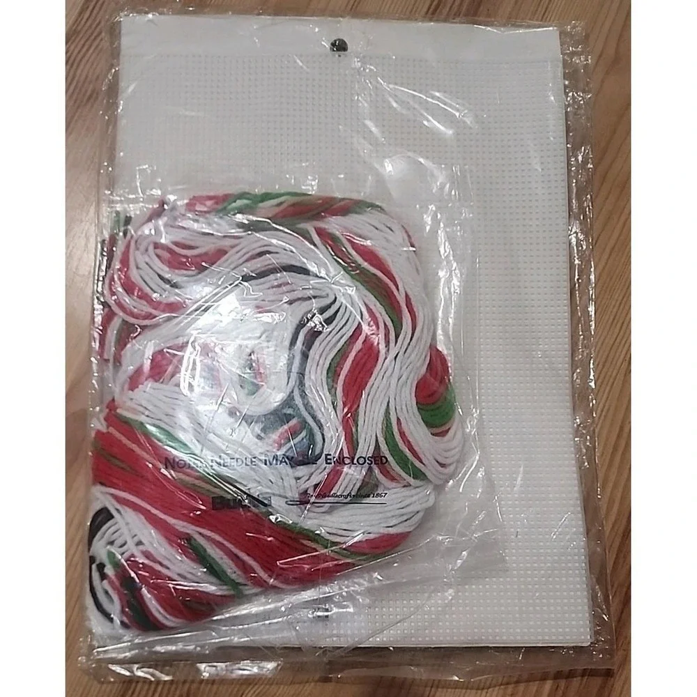 1991 Bucilla Santa Coaster Craft Kit VTG Christmas Plastic Canvas Needlecraft